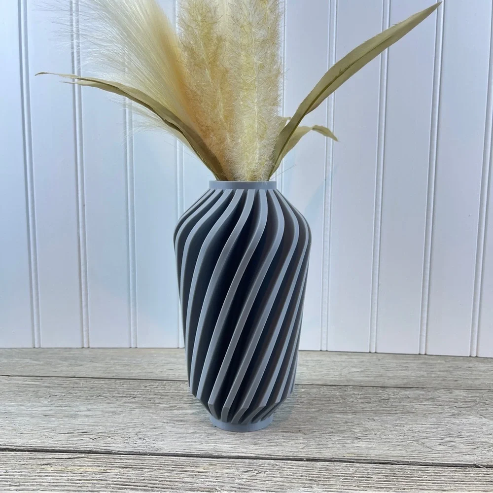 Modern Swirl Vase,  The Travix Vase, Flower Vase, Dried Flowers